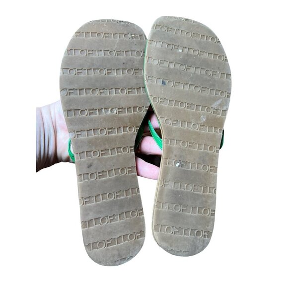 Ann Taylor Loft Gree flip Flops Size 6 - Picture 2 of 3